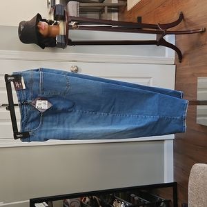 High Rise crop jeans